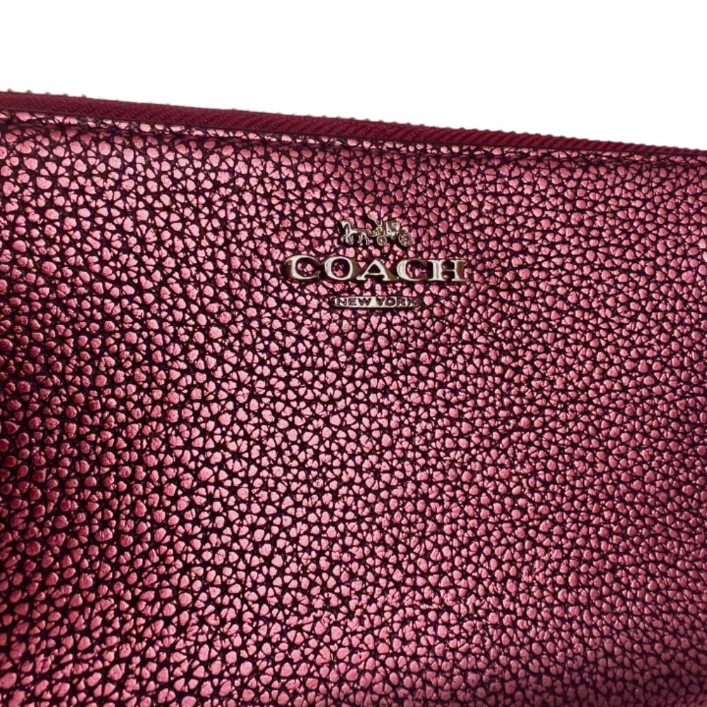RARE COLOR! COACH Pink Metallic Pebble Leather Accordion Zip Wallet - Picture 4 of 11